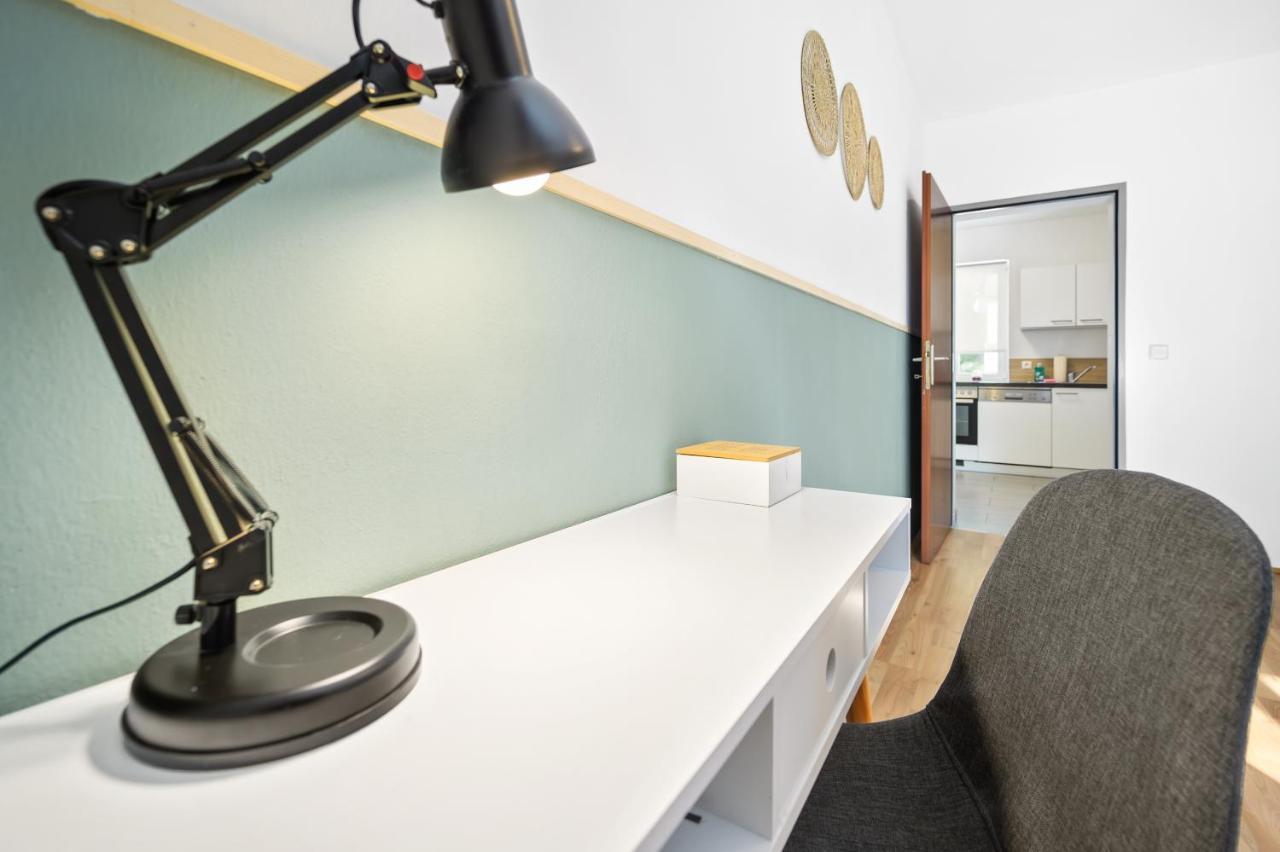 Appartamento Erholung Pur Nahe Krankenhaus & Uni Mit Parkplatz! Graz Esterno foto