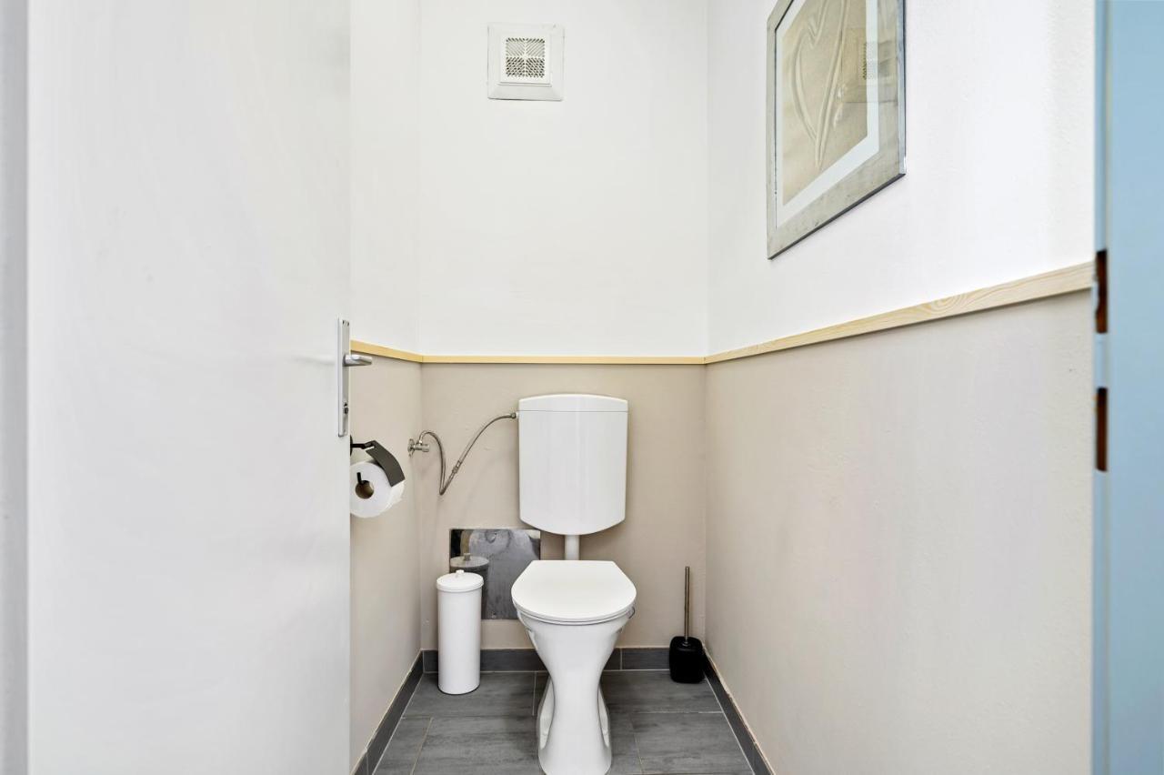 Appartamento Erholung Pur Nahe Krankenhaus & Uni Mit Parkplatz! Graz Esterno foto